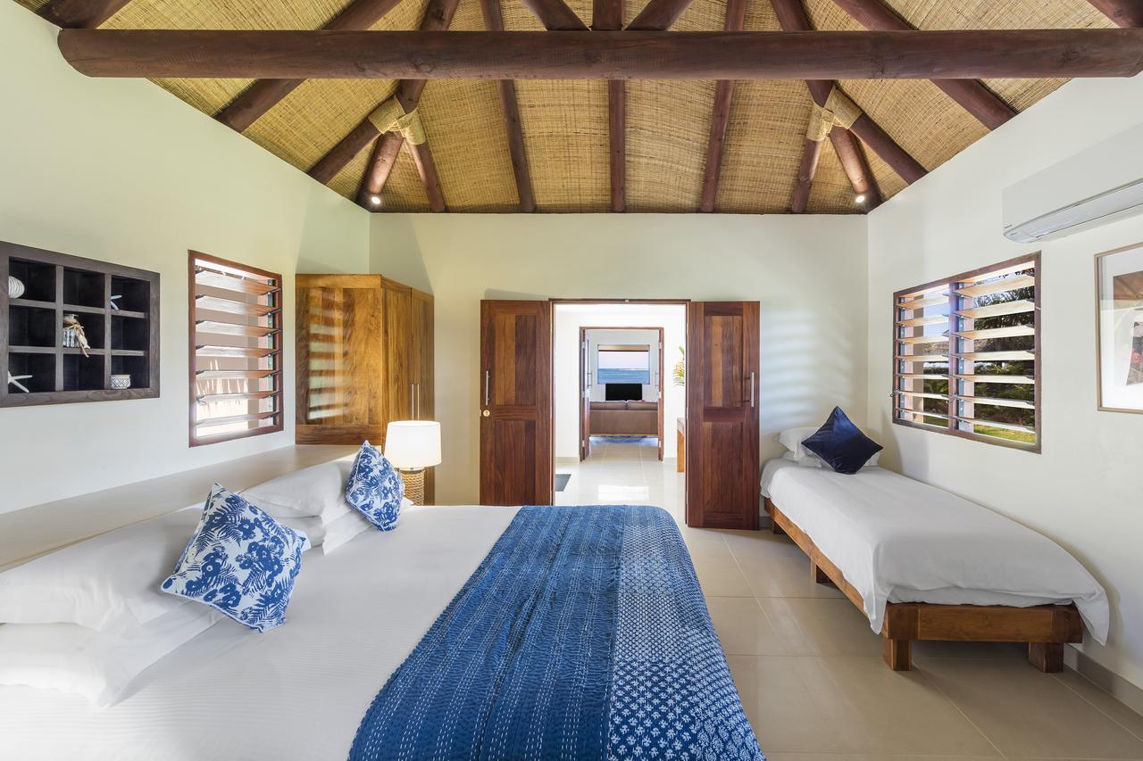 Eratap Beach Resort Port Vila Eksteriør billede